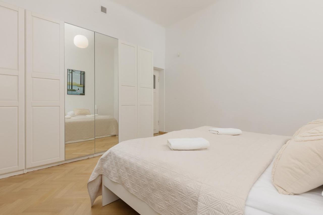 Family Apartment Freta Warsaw Old Town By Noclegi Renters Екстериор снимка