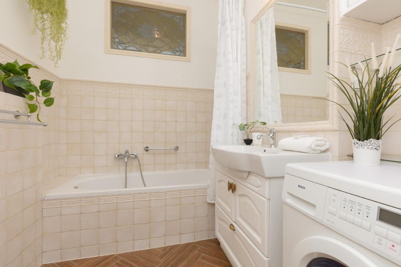 Family Apartment Freta Warsaw Old Town By Noclegi Renters Екстериор снимка